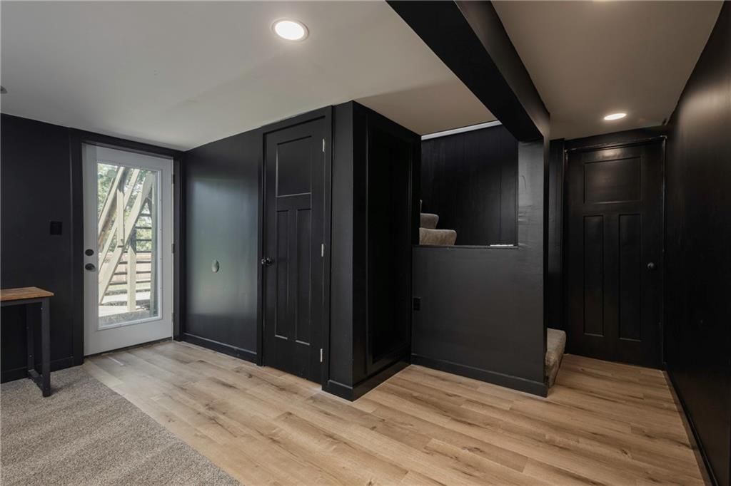 1219 DELAWARE N/A — photo 15