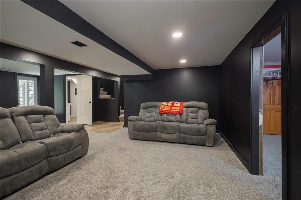 1219 DELAWARE N/A — photo 20
