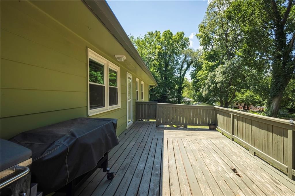 1219 DELAWARE N/A — photo 25