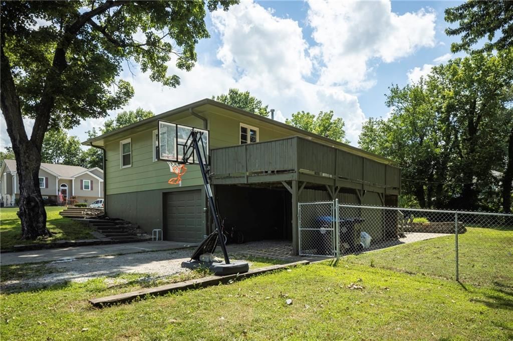 1219 DELAWARE N/A — photo 28