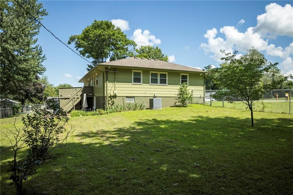 1219 DELAWARE N/A — photo 31