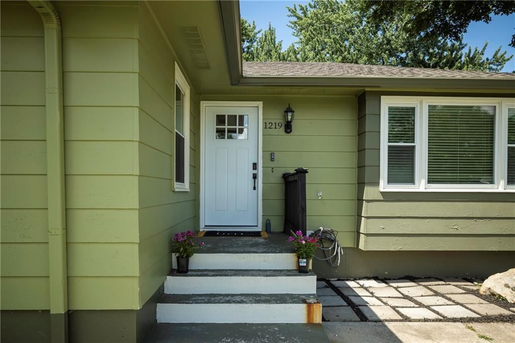 1219 DELAWARE N/A — photo 35