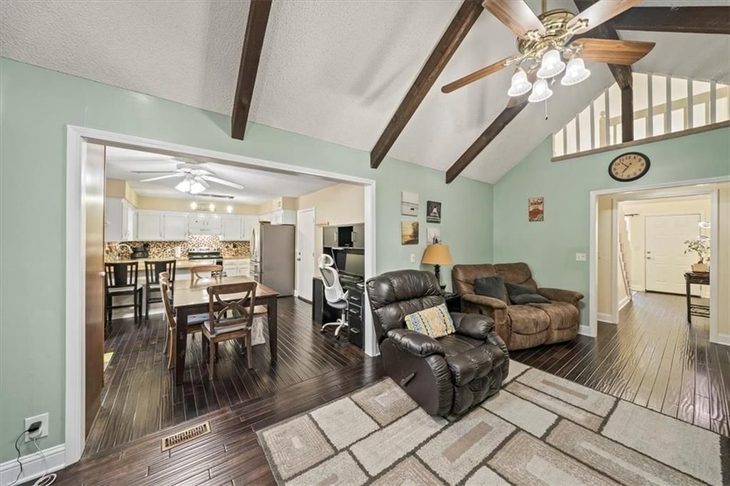 Photo 7 of 27 - 16304 W 126 Street