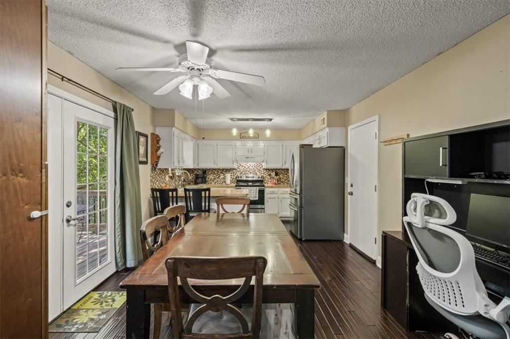 Photo 8 of 27 - 16304 W 126 Street