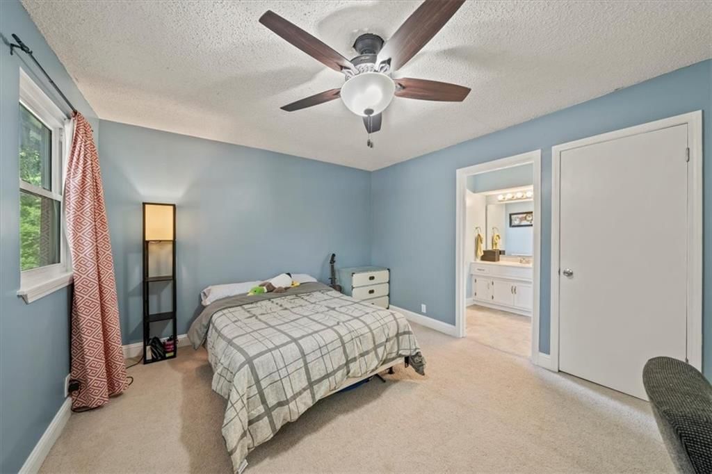 Photo 19 of 27 - 16304 W 126 Street