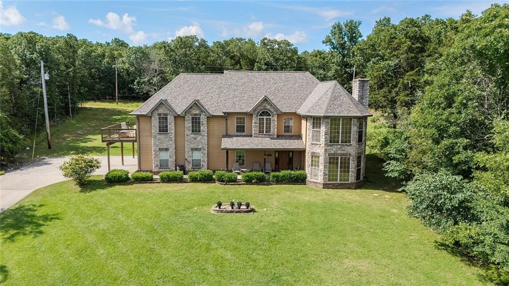 1318 Oakwood Drive — photo 4