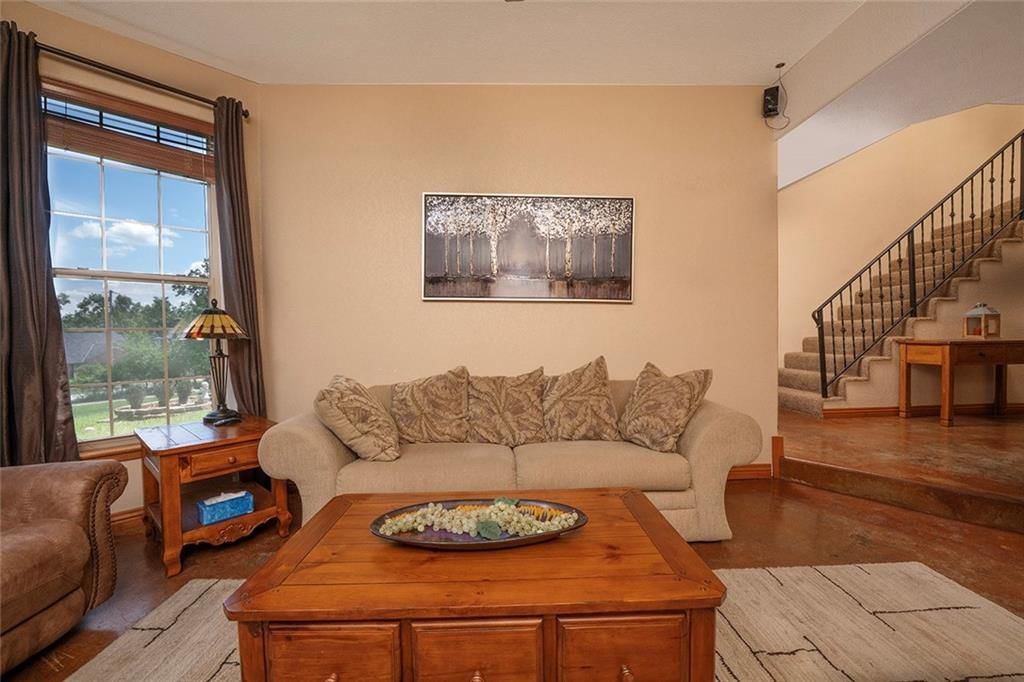 1318 Oakwood Drive — photo 15