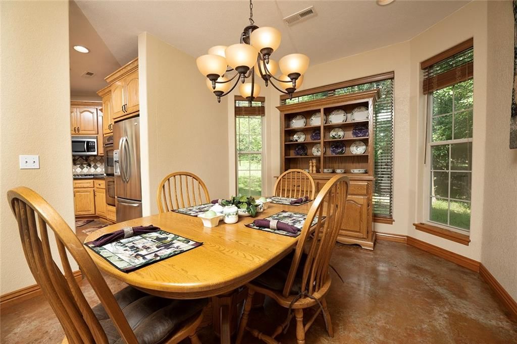 1318 Oakwood Drive — photo 16