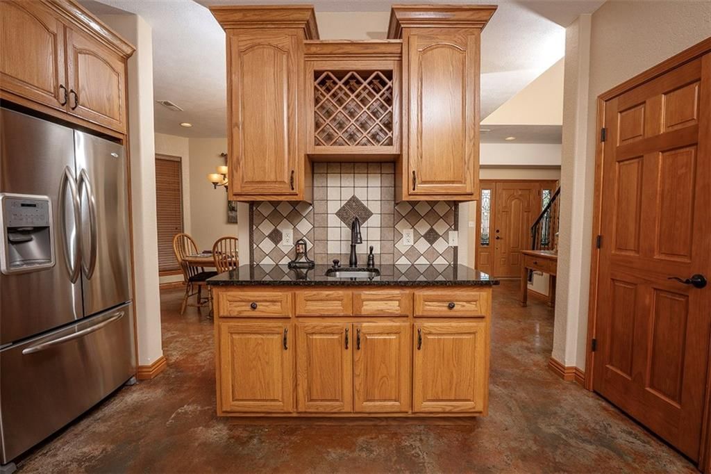1318 Oakwood Drive — photo 22