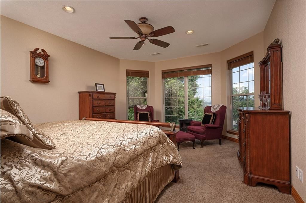 1318 Oakwood Drive — photo 40