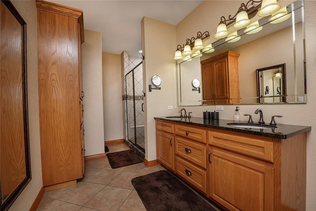 1318 Oakwood Drive — photo 42