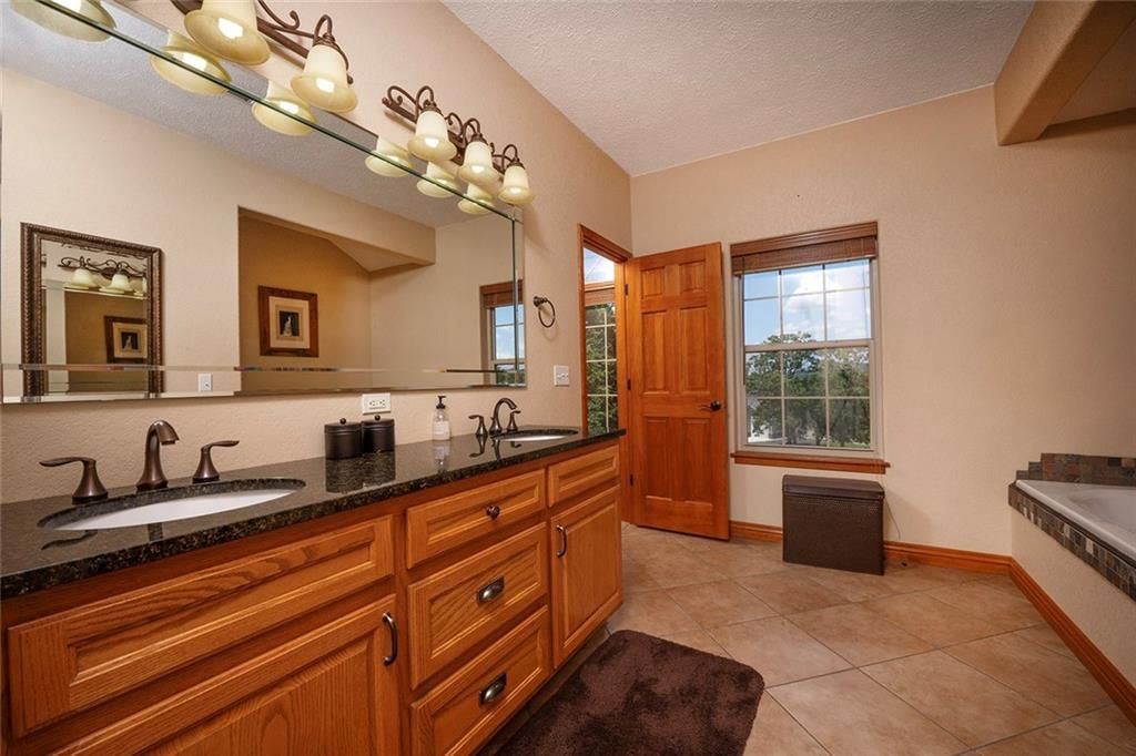 1318 Oakwood Drive — photo 47