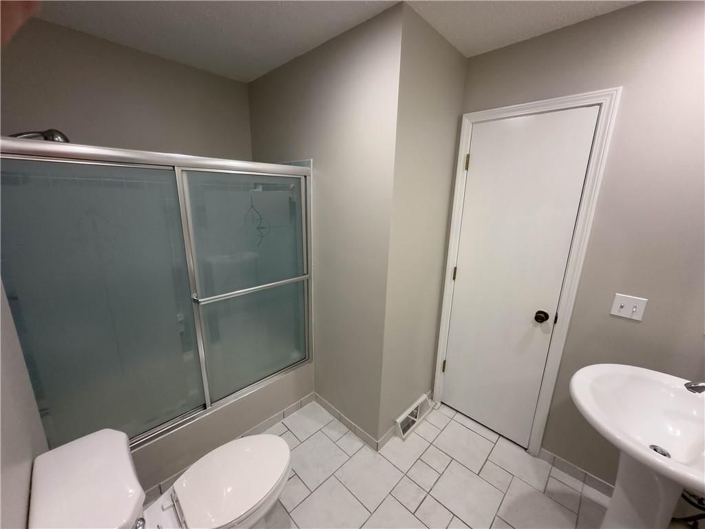 5710 NW Raintree Drive — photo 3