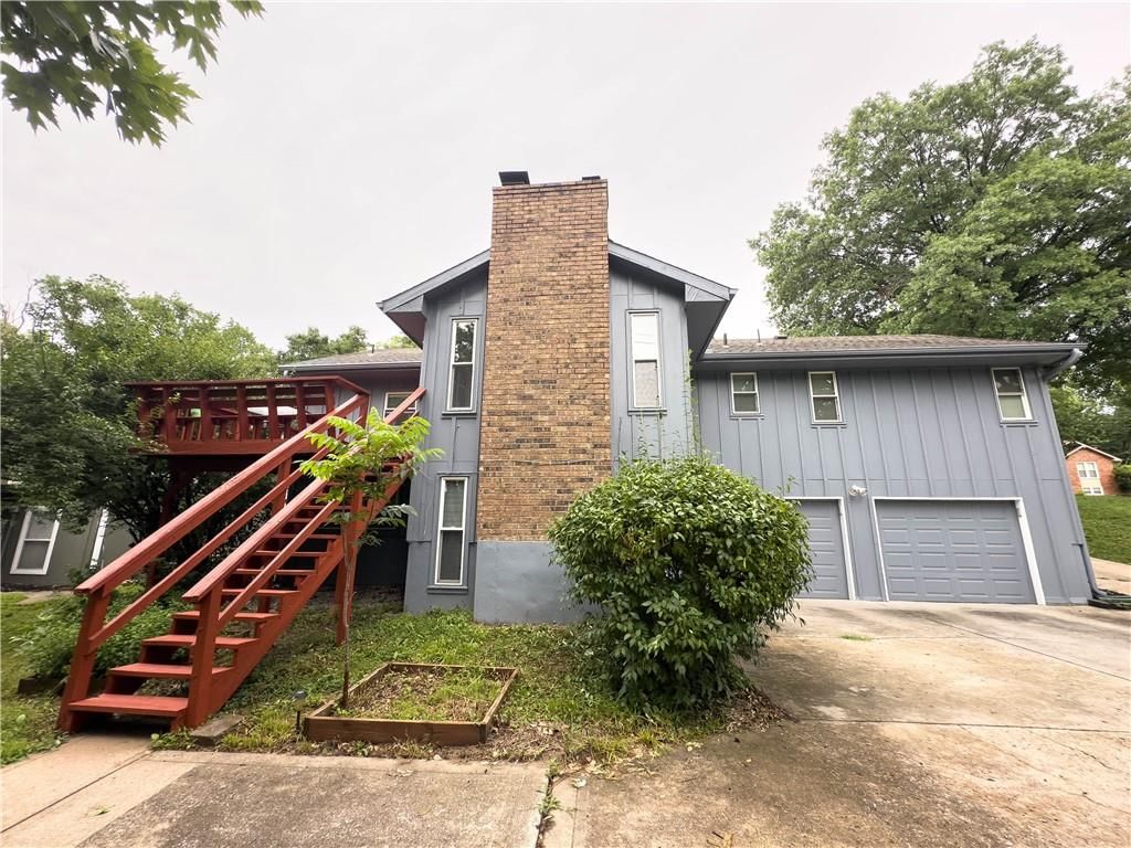 5710 NW Raintree Drive — photo 6