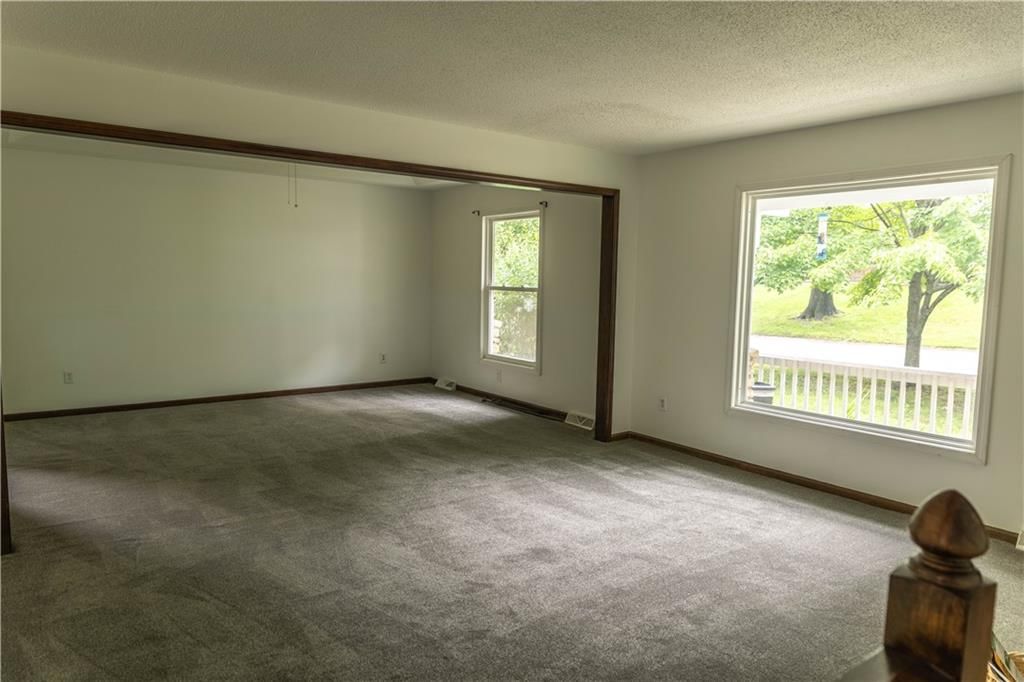 5710 NW Raintree Drive — photo 9