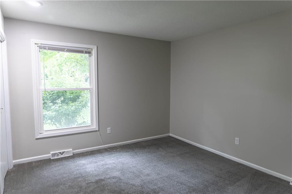 5710 NW Raintree Drive — photo 13