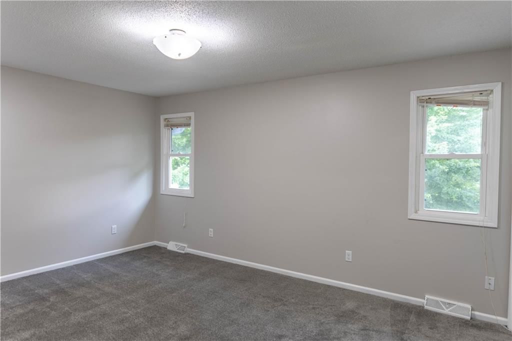 5710 NW Raintree Drive — photo 14