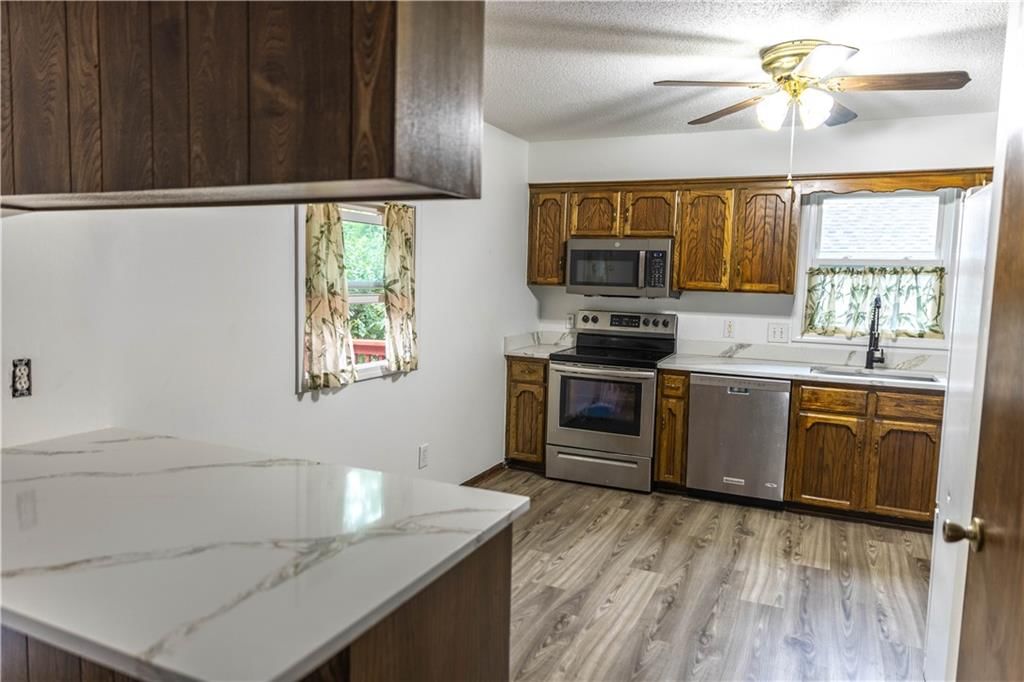 5710 NW Raintree Drive — photo 17