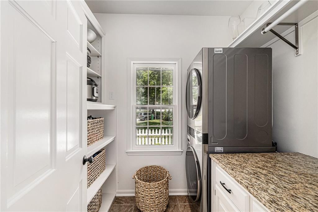 11401 Cedar Street — photo 20