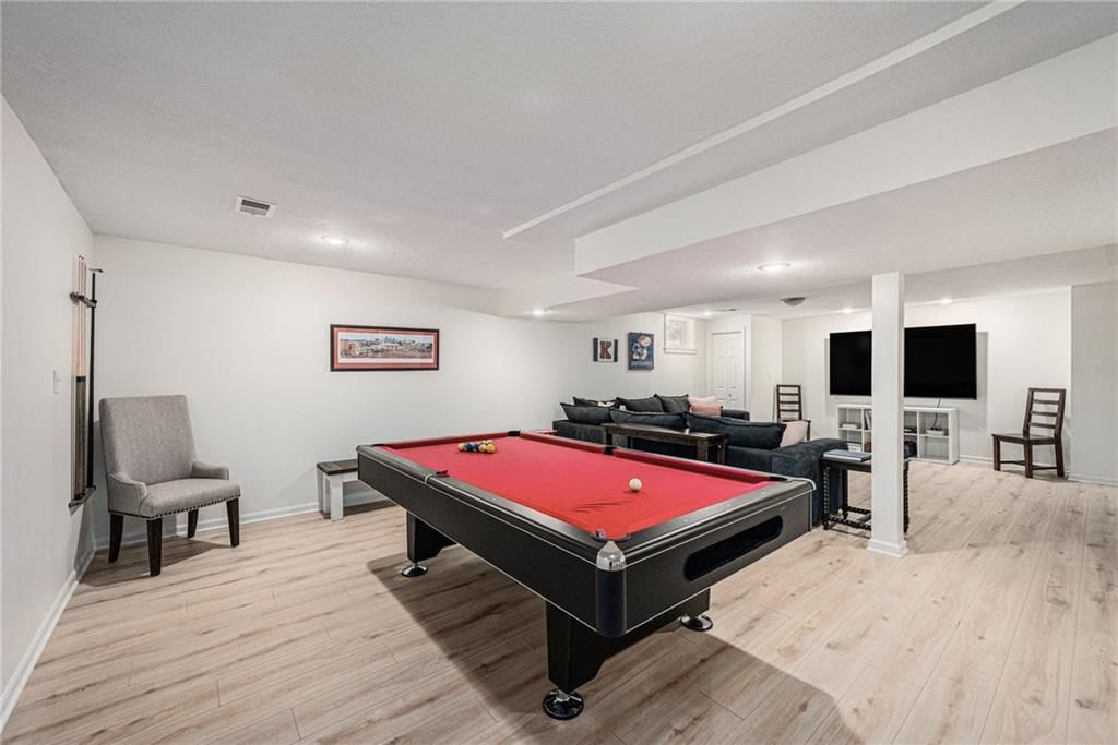 11401 Cedar Street — photo 38