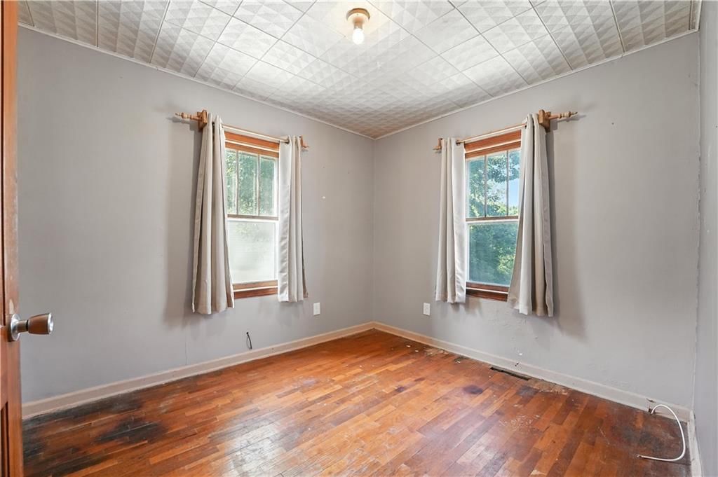Photo 13 of 28 - 3644 N 87th Street