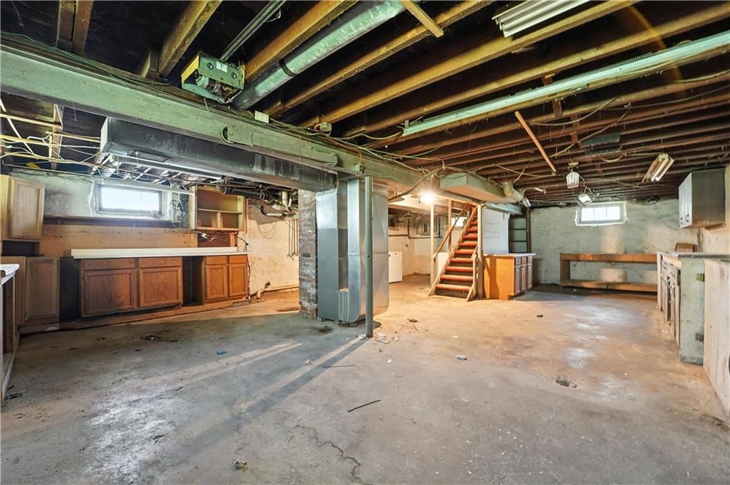Photo 21 of 28 - 3644 N 87th Street