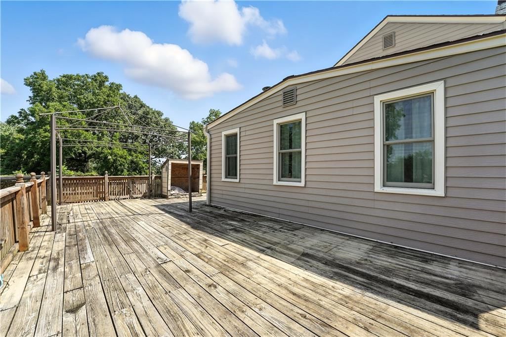 Photo 23 of 28 - 3644 N 87th Street