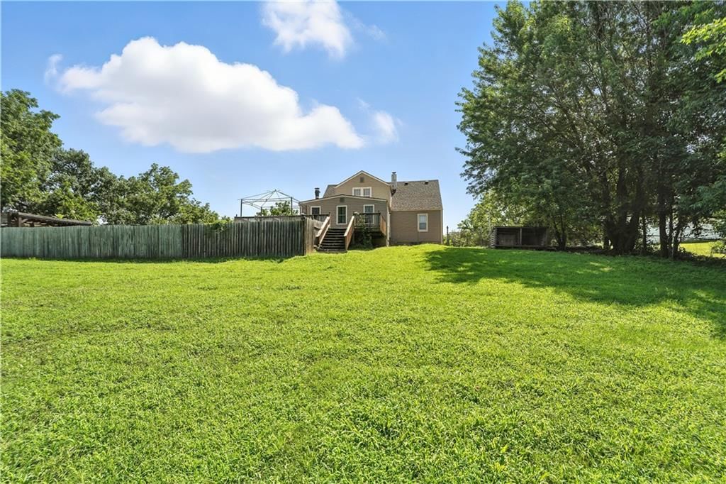 Photo 27 of 28 - 3644 N 87th Street