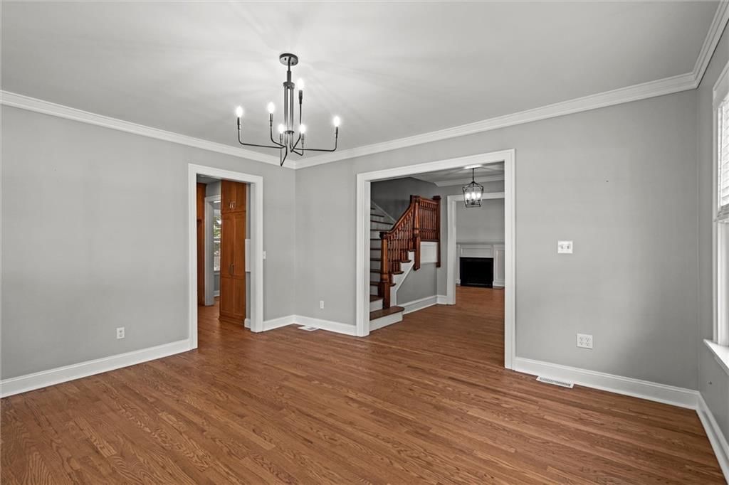 Photo 6 of 37 - 1535 W 75th Street