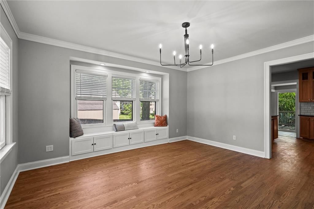 Photo 7 of 37 - 1535 W 75th Street