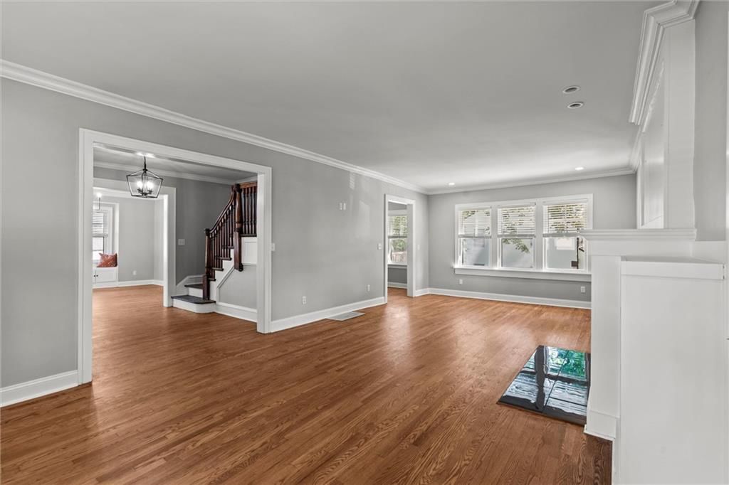 Photo 19 of 37 - 1535 W 75th Street