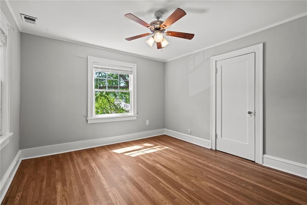 Photo 25 of 37 - 1535 W 75th Street