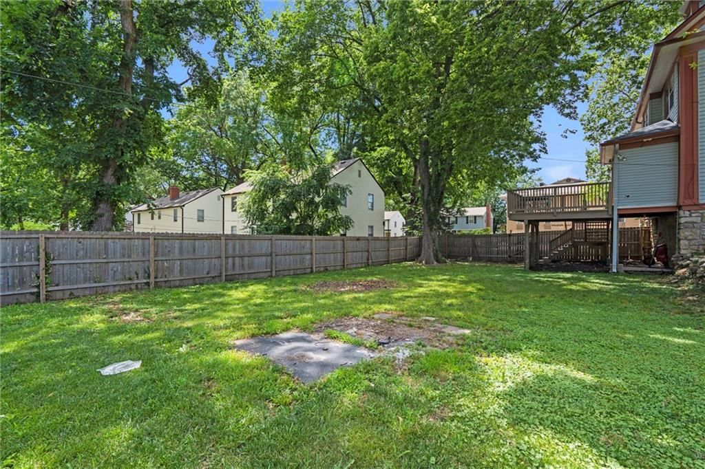 Photo 35 of 37 - 1535 W 75th Street