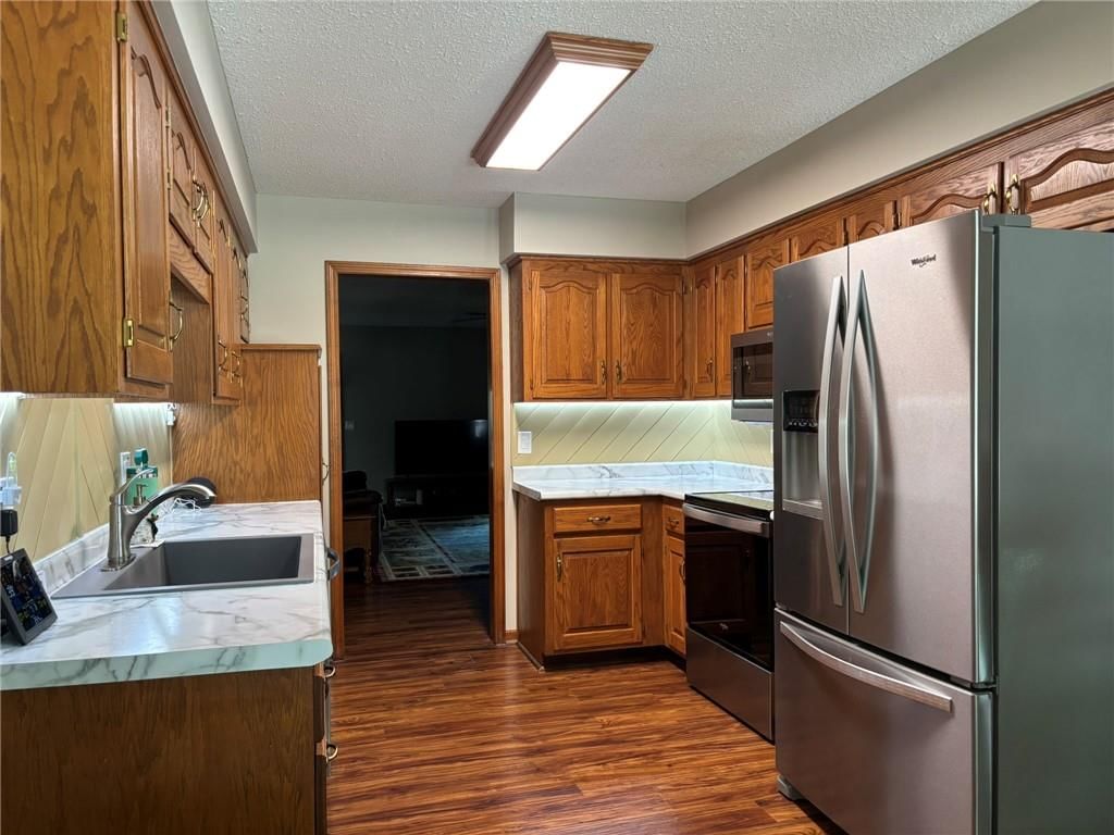 Photo 11 of 47 - 2109 Berkshire Drive