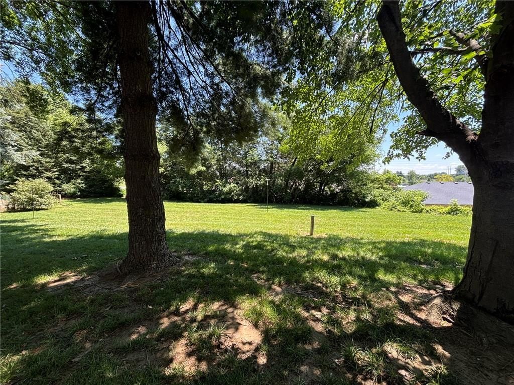 Photo 42 of 47 - 2109 Berkshire Drive