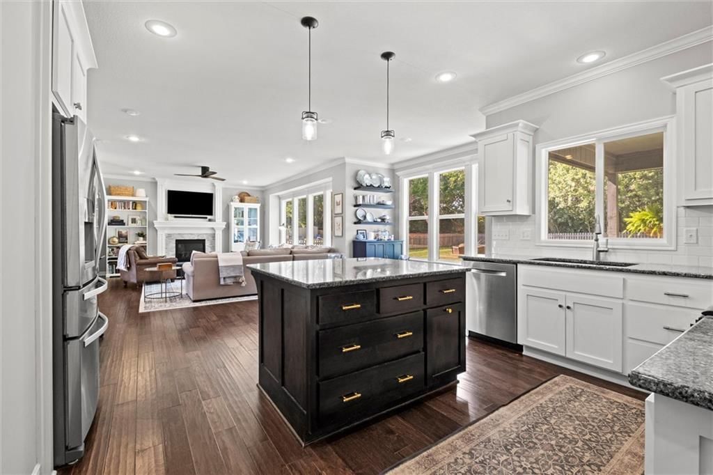 Photo 13 of 44 - 316 SE Hackamore Drive