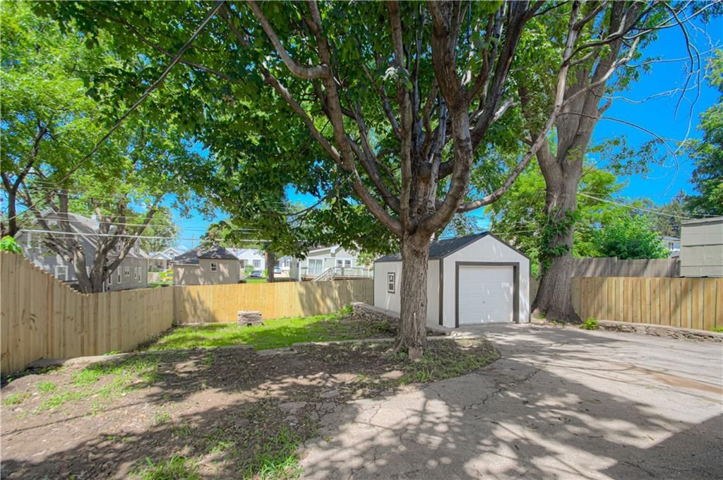 Photo 18 of 22 - 1832 N 31 Street