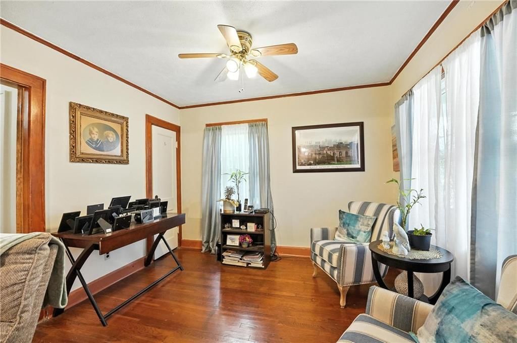 5310 Blue Parkway — photo 11
