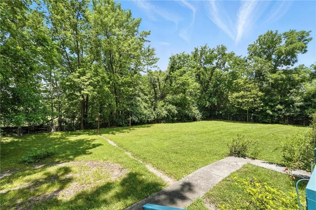 5310 Blue Parkway — photo 31