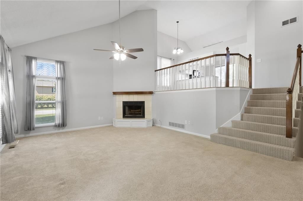 Photo 4 of 36 - 15111 W 147TH Street