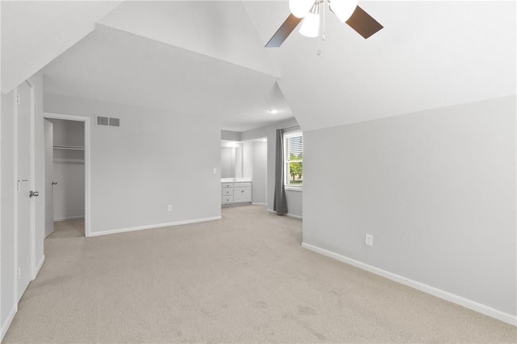 Photo 22 of 36 - 15111 W 147TH Street