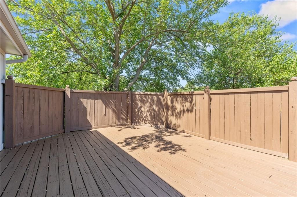 Photo 26 of 36 - 15111 W 147TH Street