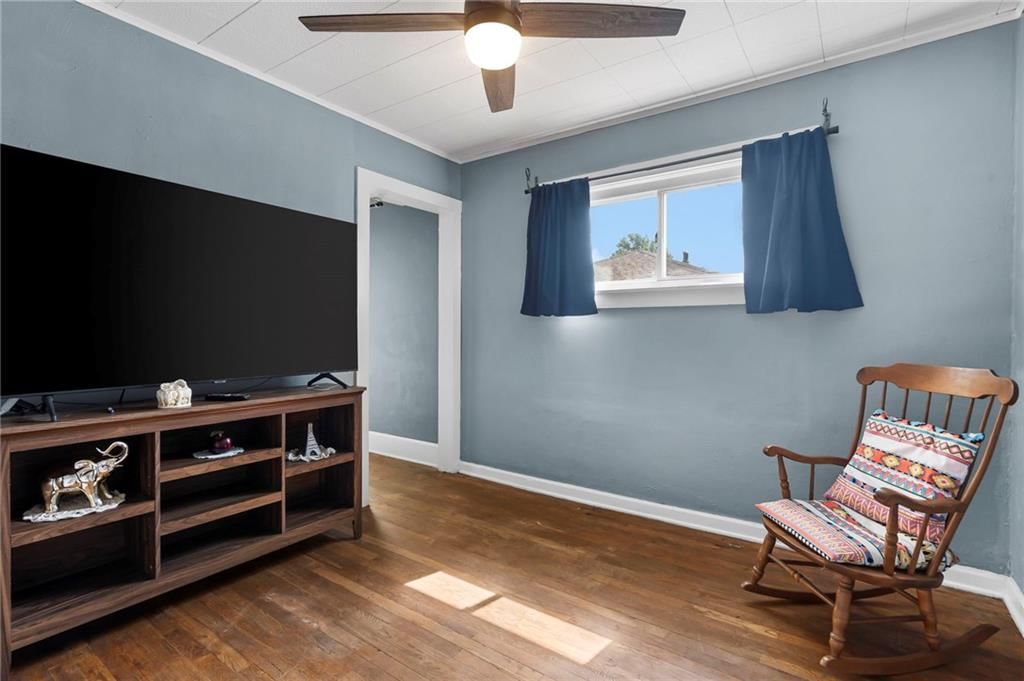 Photo 10 of 27 - 3501 NE 57TH Street