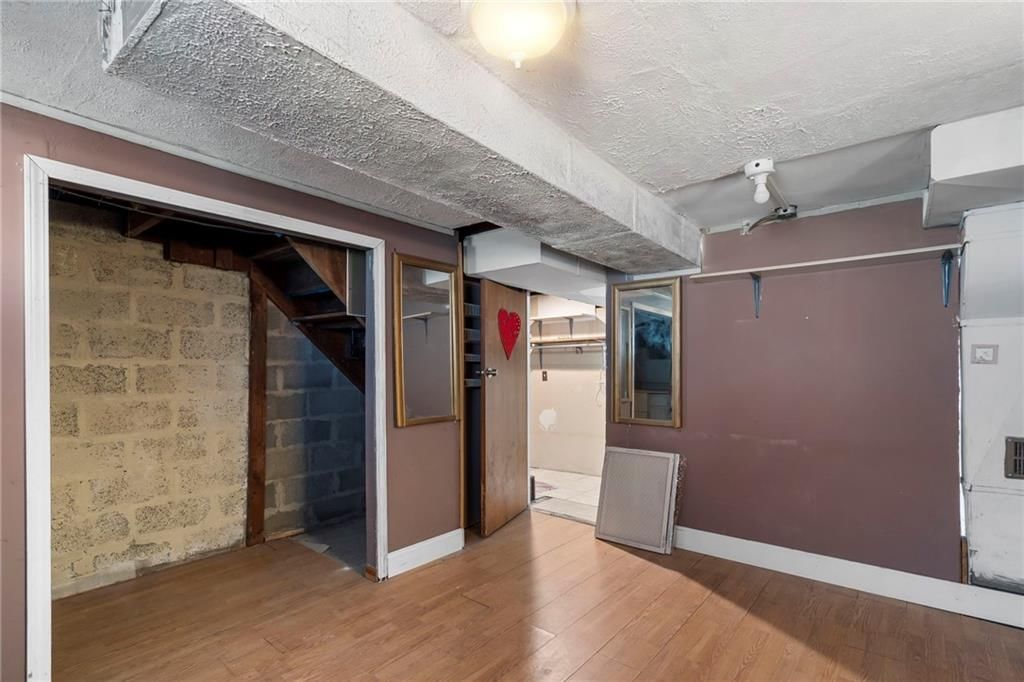 Photo 17 of 27 - 3501 NE 57TH Street