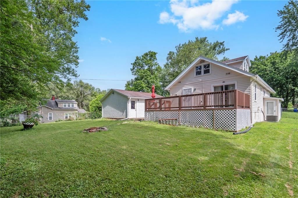 Photo 24 of 27 - 3501 NE 57TH Street