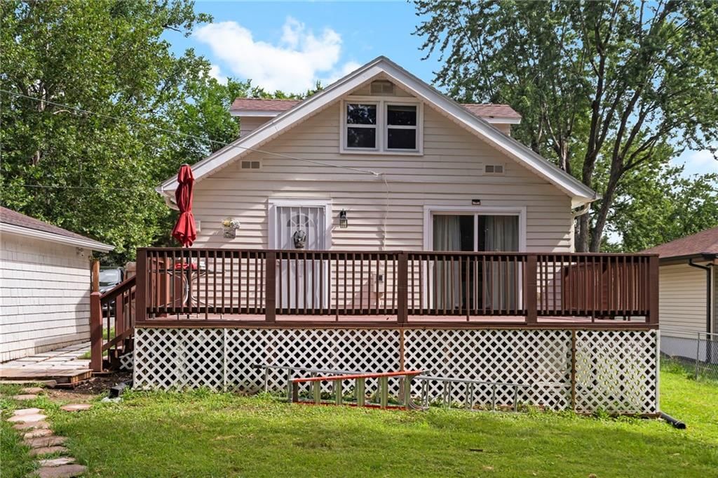 Photo 25 of 27 - 3501 NE 57TH Street