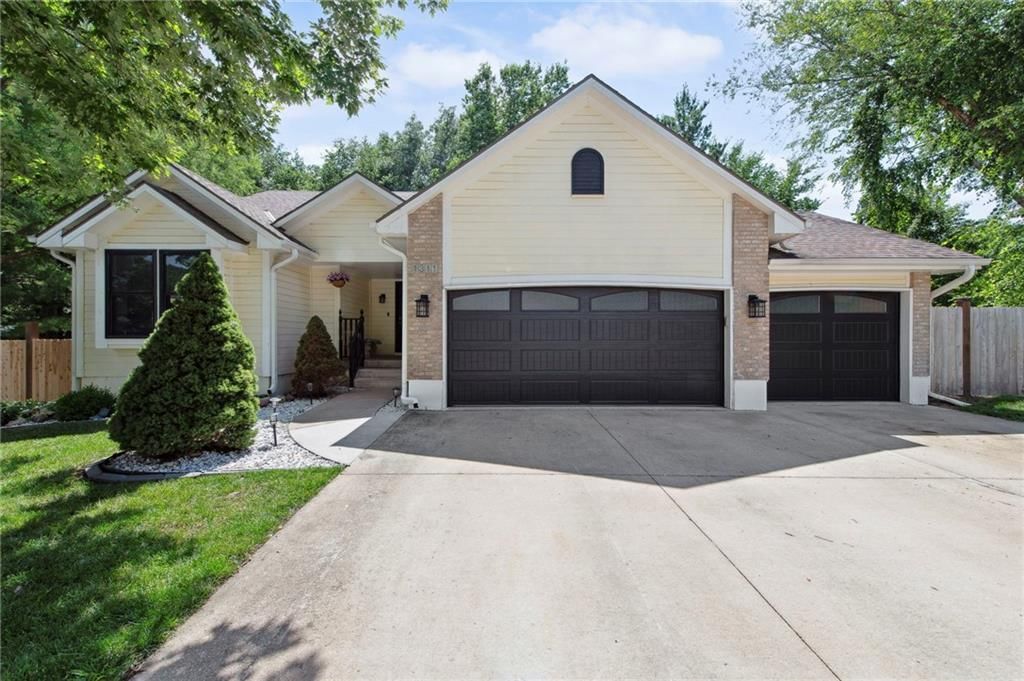 1311 SE Eastridge Circle — photo 1