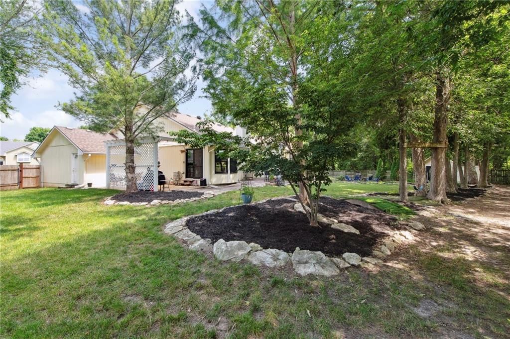 1311 SE Eastridge Circle — photo 19