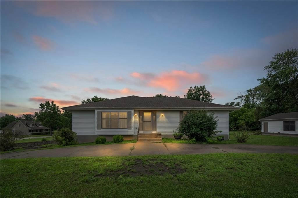 19910 Lamar Avenue, Stilwell, KS
