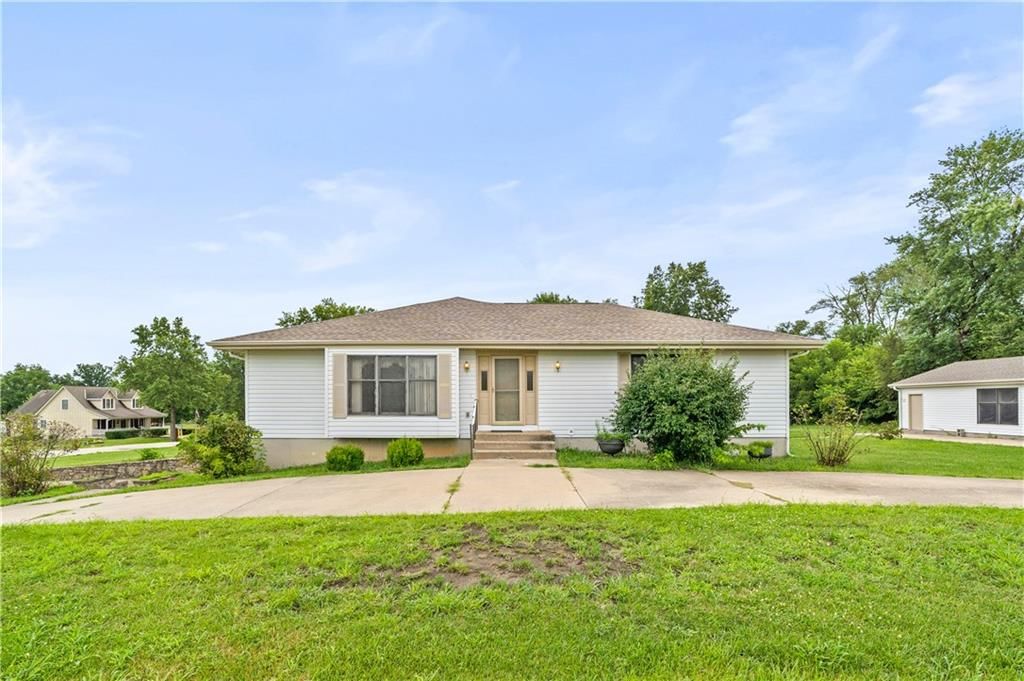 19910 Lamar Avenue — photo 2